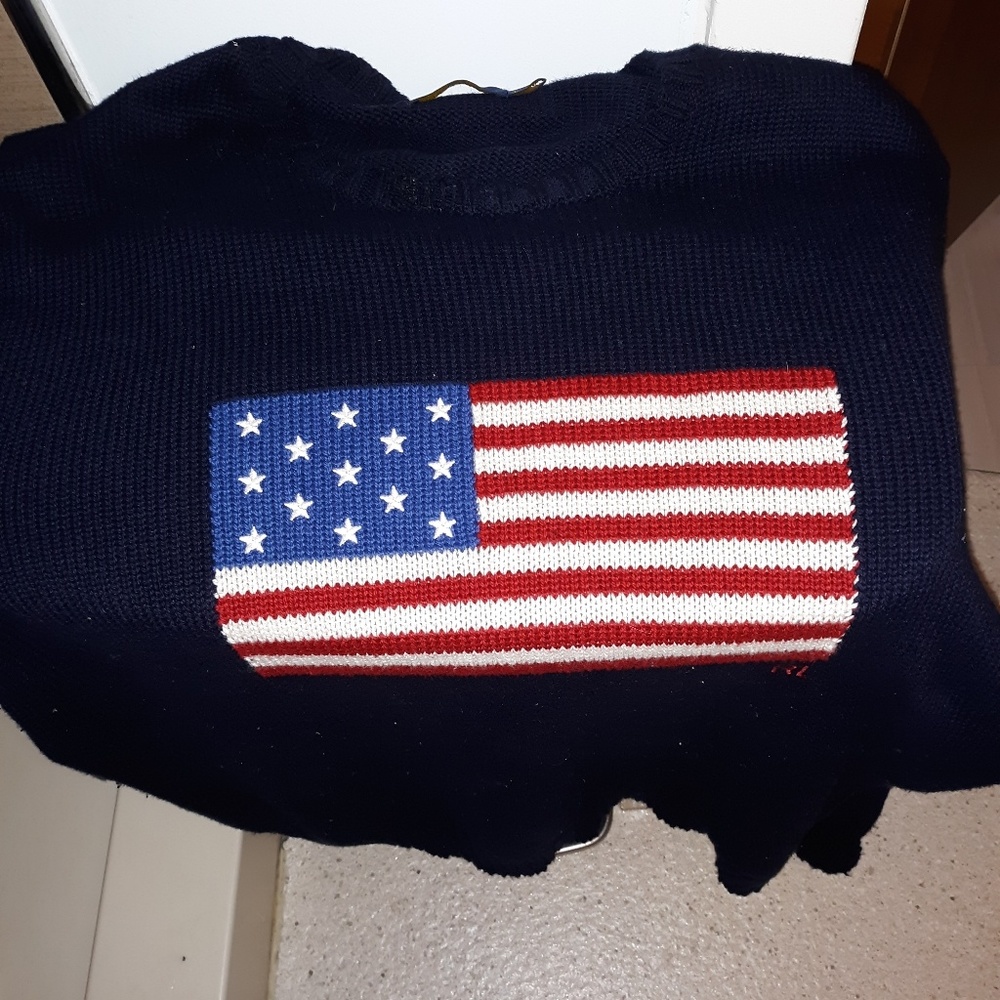 Polo  size large sweater 1% real